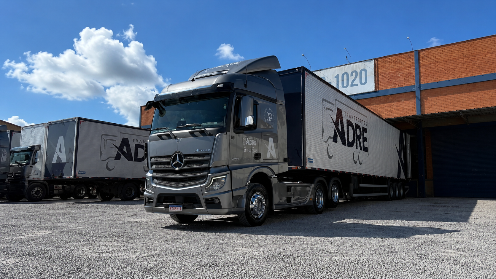 Caminhão Transportes Adre - Frota 1