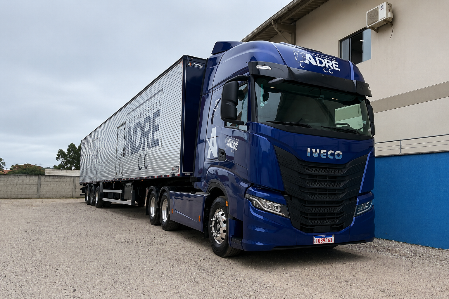 Caminhão Transportes Adre - Frota 3